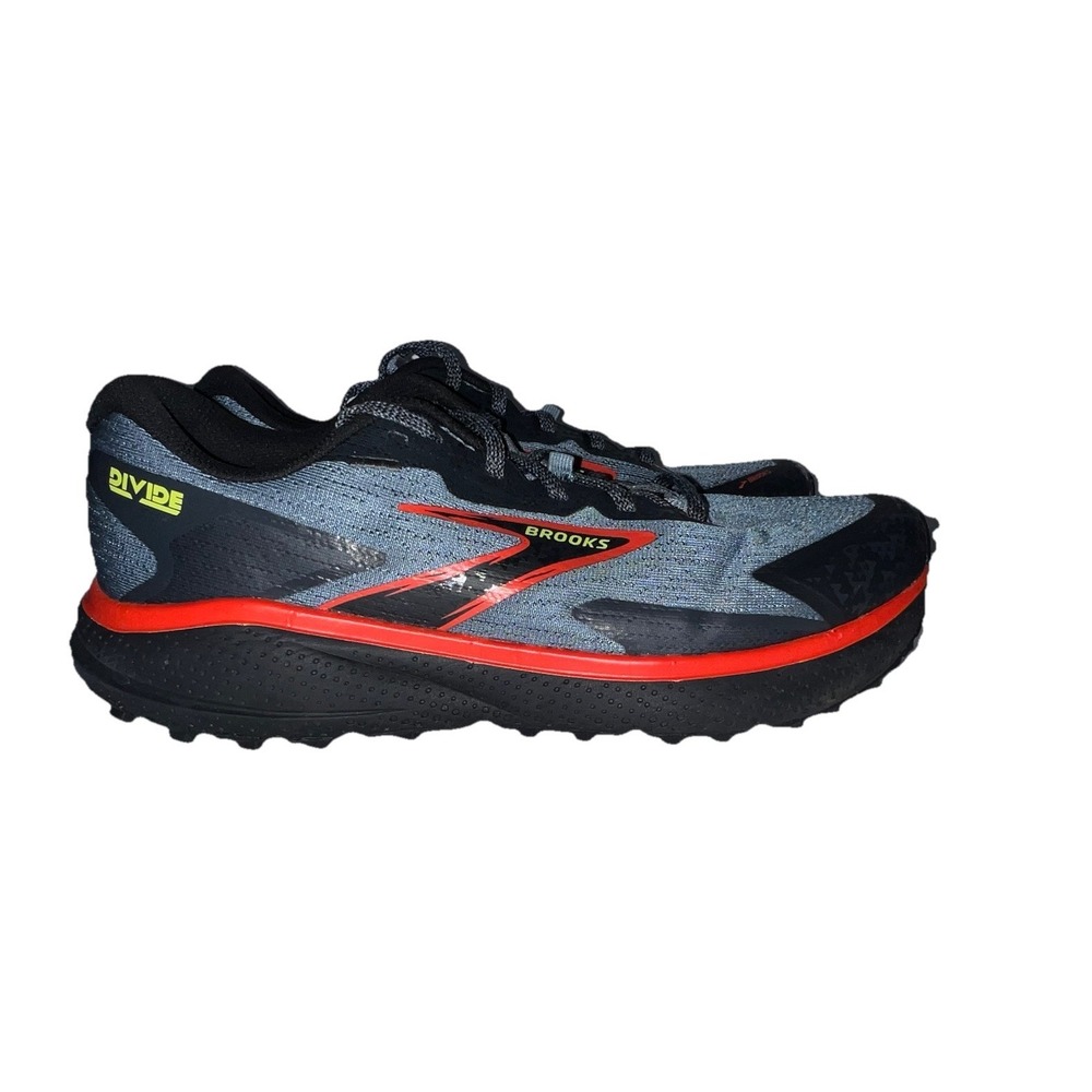 (b2/40n)- Brooks Divide Black  Sneakers Shoes Size 8